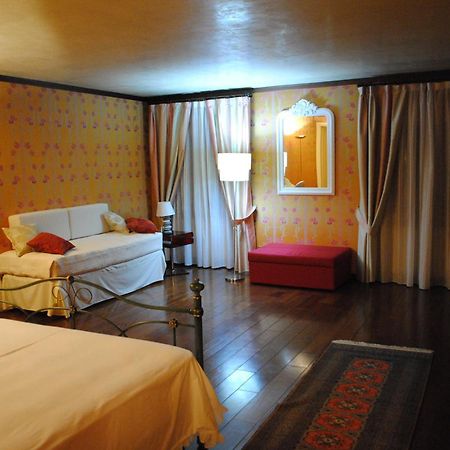 Hotel Locanda San Giacomo Agliano Terme Habitación foto
