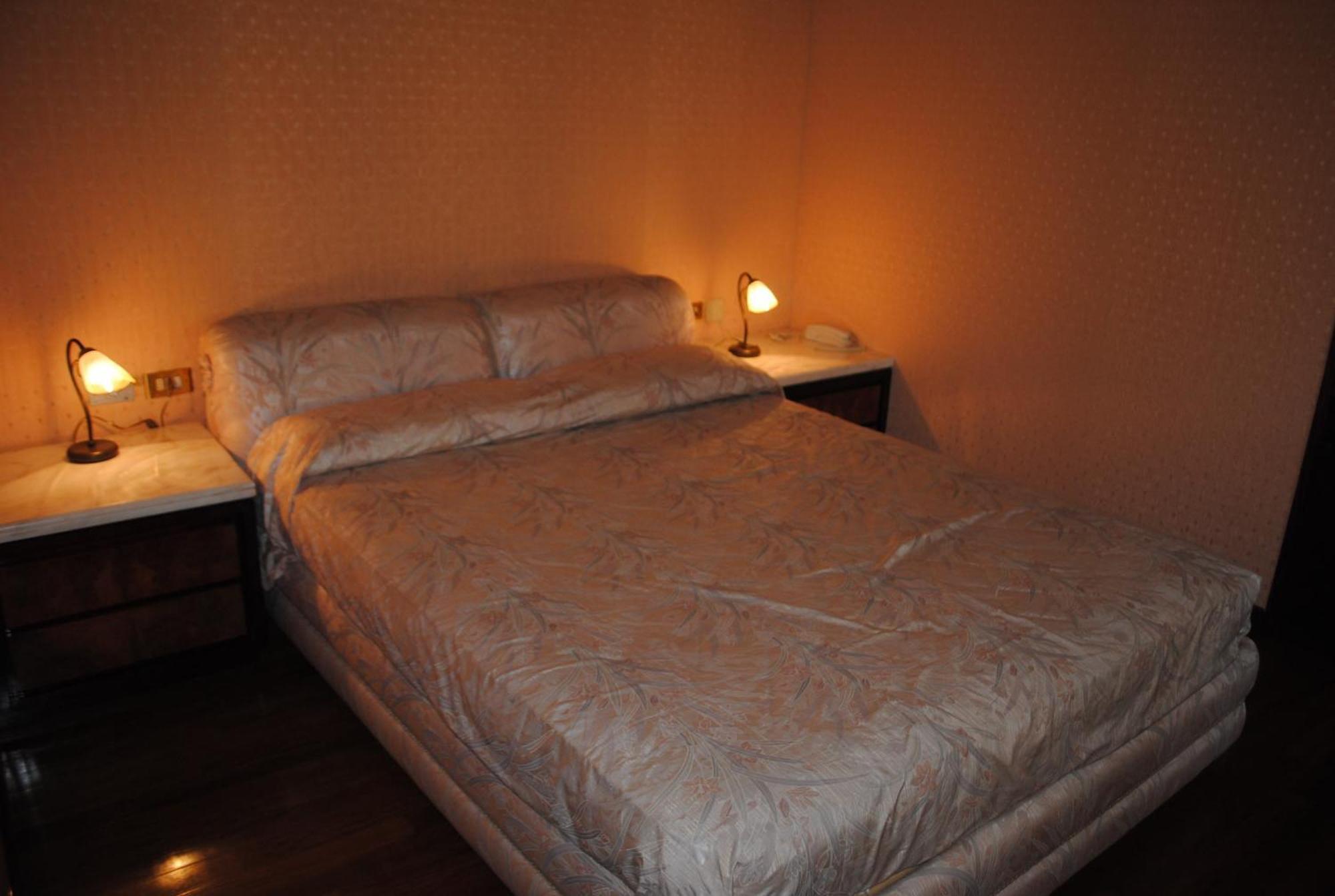 Hotel Locanda San Giacomo Agliano Terme Habitación foto