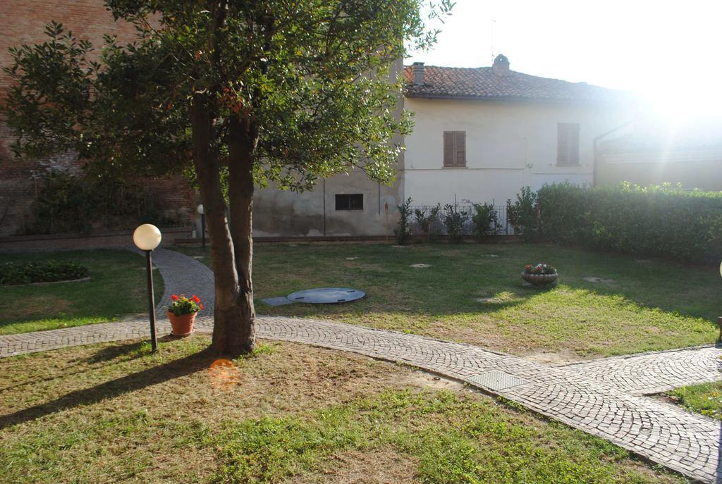 Hotel Locanda San Giacomo Agliano Terme Exterior foto