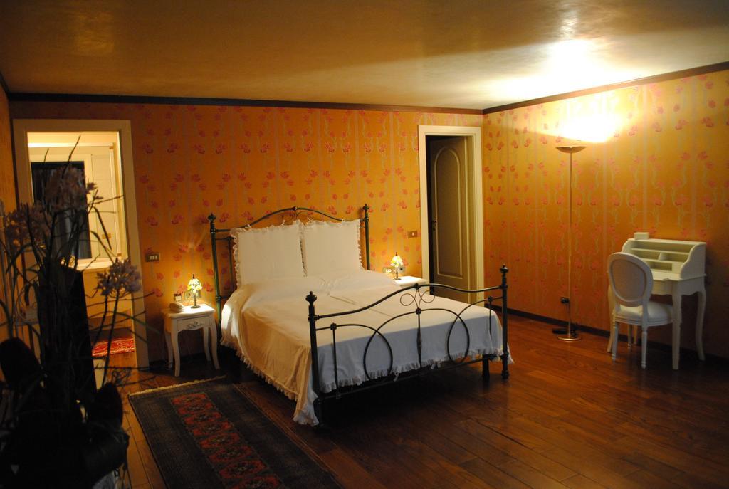Hotel Locanda San Giacomo Agliano Terme Habitación foto